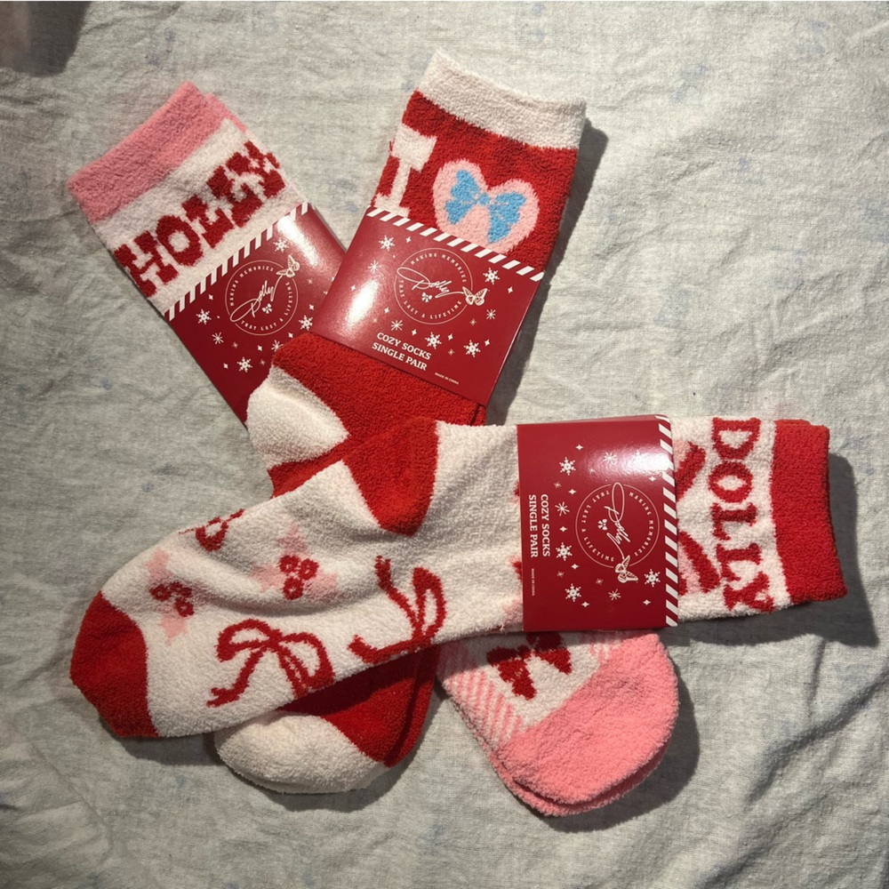 3 pairs Dolly Parton Christmas socks women’s DG Holly Dolly Red Pink Cozy New